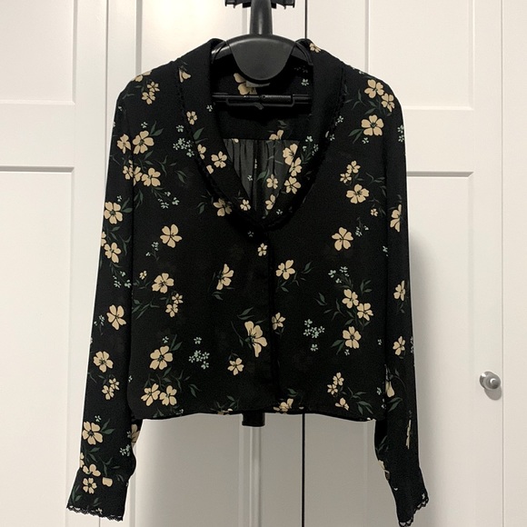 Aritzia Sunday best blouse - Picture 1 of 2